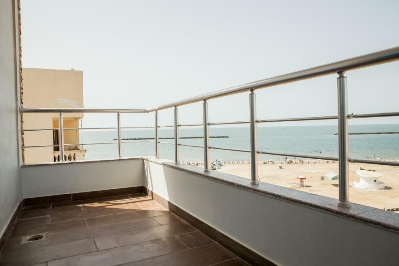 El Mena Beach Ras el-Barr Exterior foto